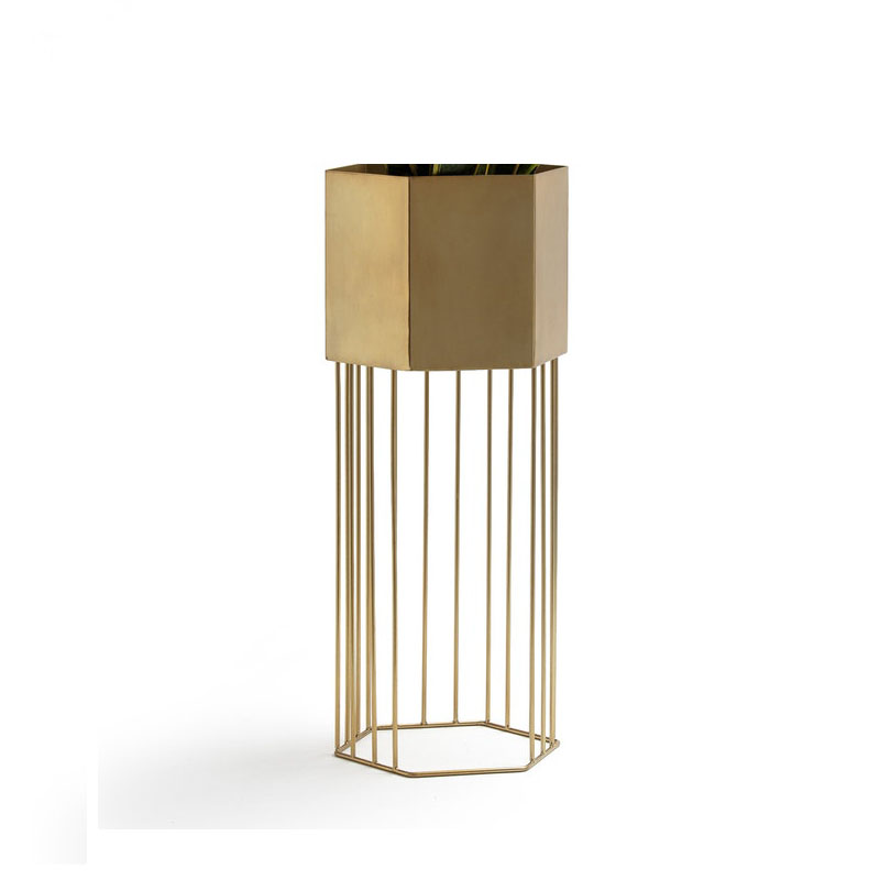 Ваза Vase On A Metal Stand Brass Латунь Ваза Vase On A Metal Stand Brass Латунь в Барнауле | Loft Concept