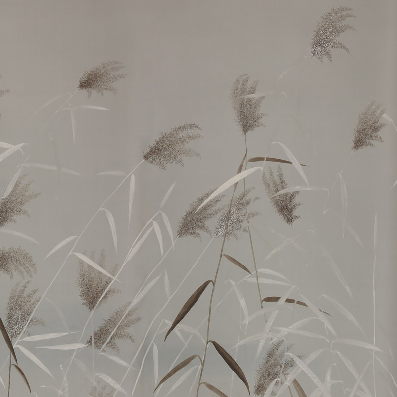 Обои ручная роспись Wild Grasses Special Colourway on Pale Grey dyed silk Обои ручная роспись Wild Grasses Special Colourway on Pale Grey dyed silk в Барнауле | Loft Concept