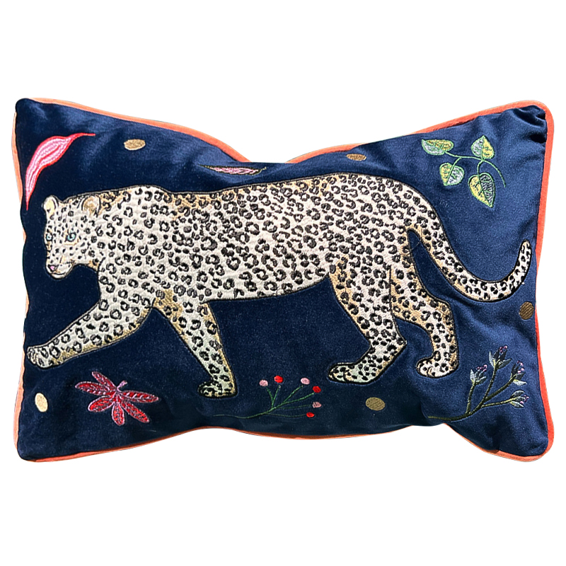 Декоративная подушка с вышивкой Panther Embroidery Cushion Темно-синий Мульти Декоративная подушка с вышивкой Panther Embroidery Cushion Темно-синий Мульти в Барнауле | Loft Concept