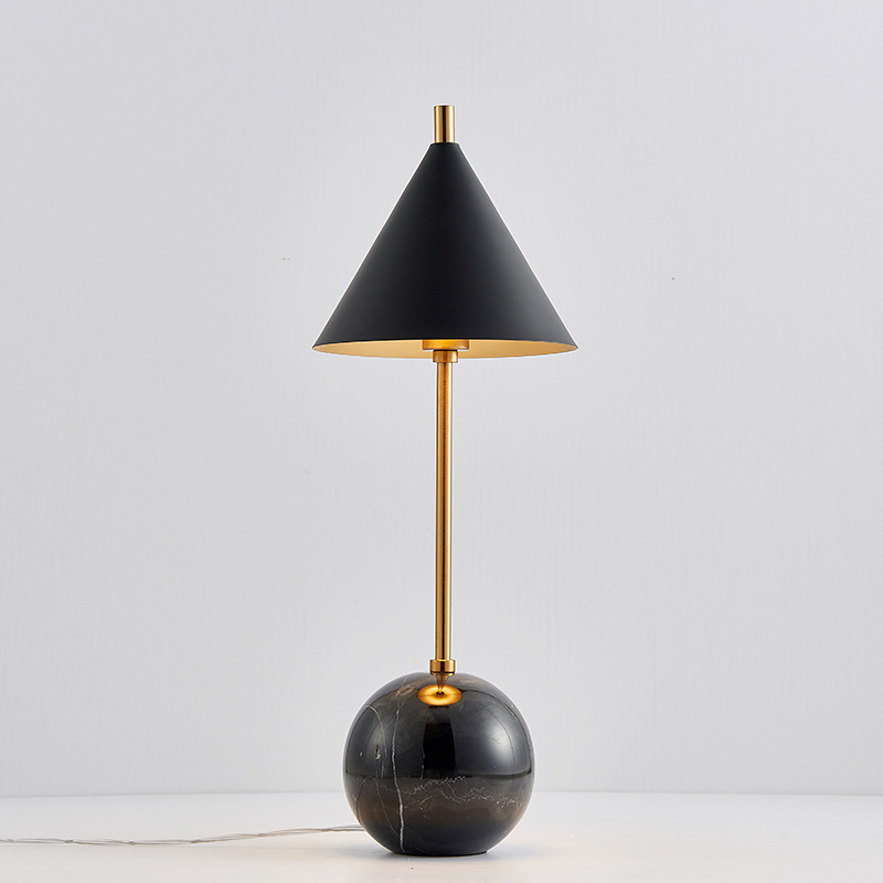 Настольная лампа CLEO ball Black Черный Латунь Настольная лампа CLEO ball Black Черный Латунь в Барнауле | Loft Concept