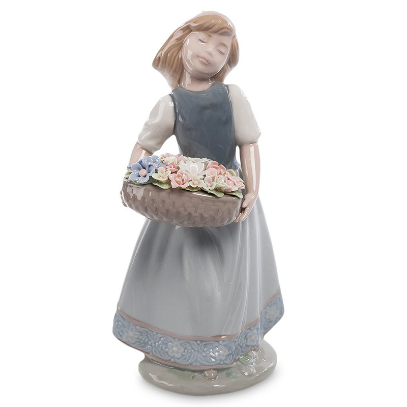 Статуэтка фарфоровая Девочка с корзиной цветов Charming Statuette Белый Розовый Серо-голубой Бежевый Зеленый Статуэтка фарфоровая Девочка с корзиной цветов Charming Statuette Белый Розовый Серо-голубой Бежевый Зеленый в Барнауле | Loft Concept