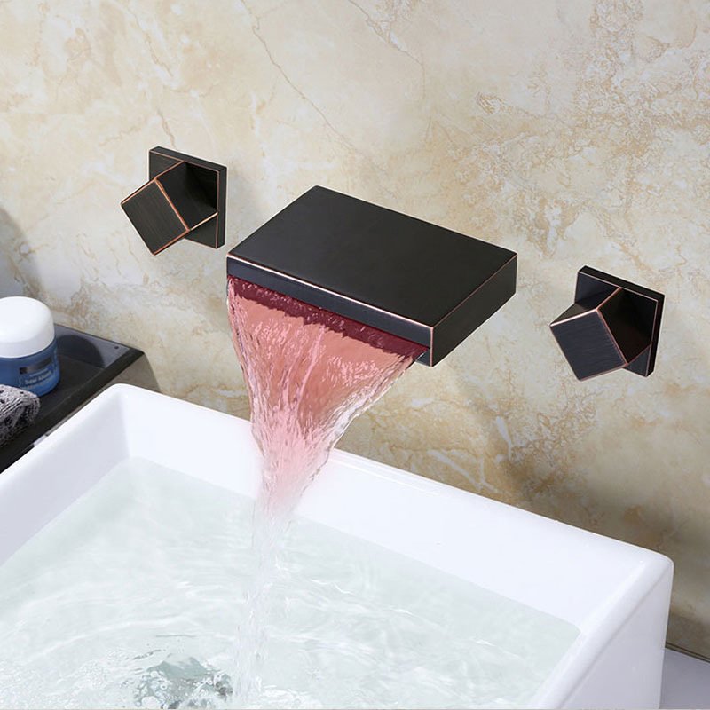 Смеситель с подсветкой для воды Led black cubes Черный Смеситель с подсветкой для воды Led black cubes Черный в Барнауле | Loft Concept