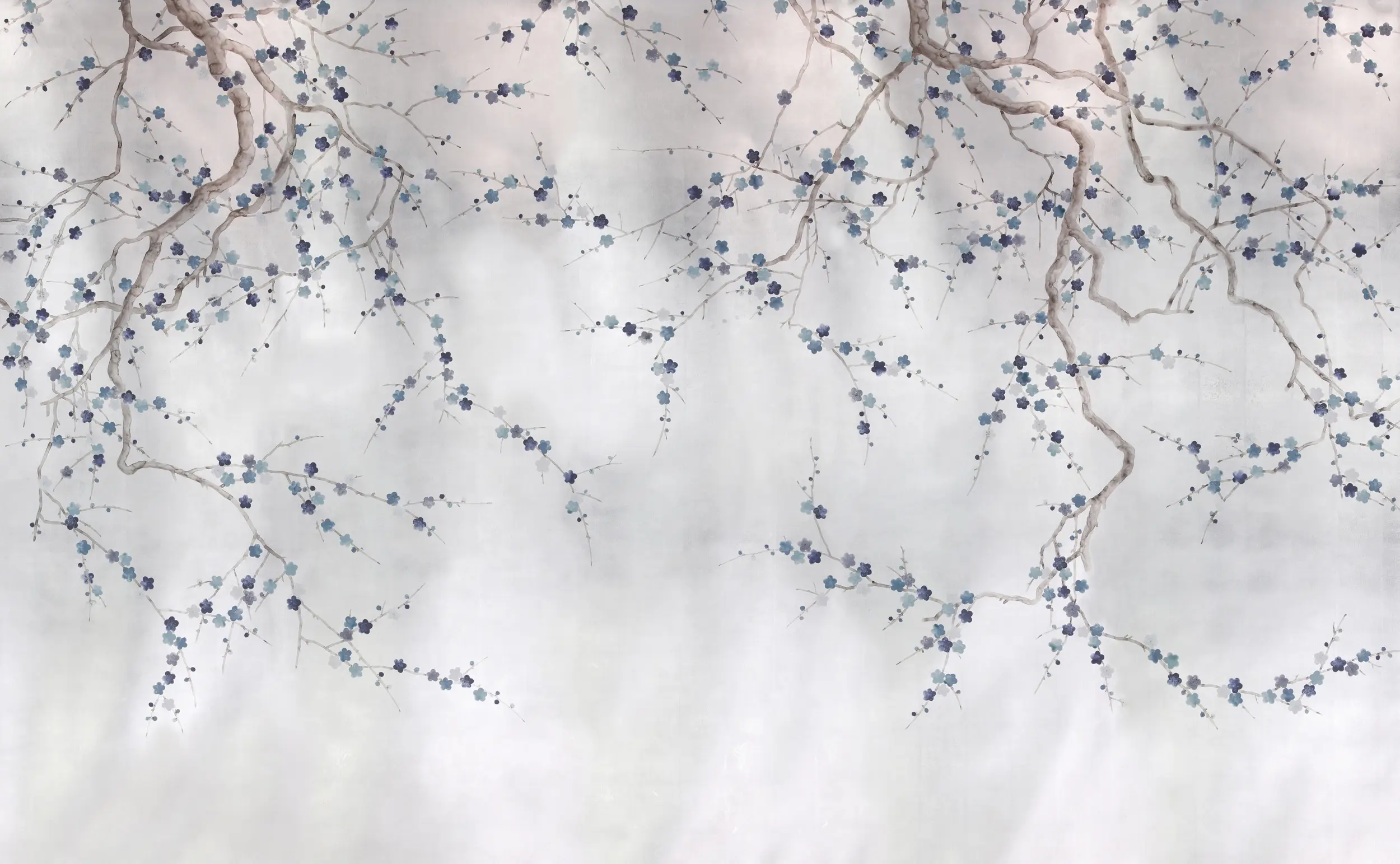Обои ручная роспись Plum Blossom Inky Hokusai on Sterling Silver gilded silk Обои ручная роспись Plum Blossom Inky Hokusai on Sterling Silver gilded silk - постер Loft-Concept в Барнауле