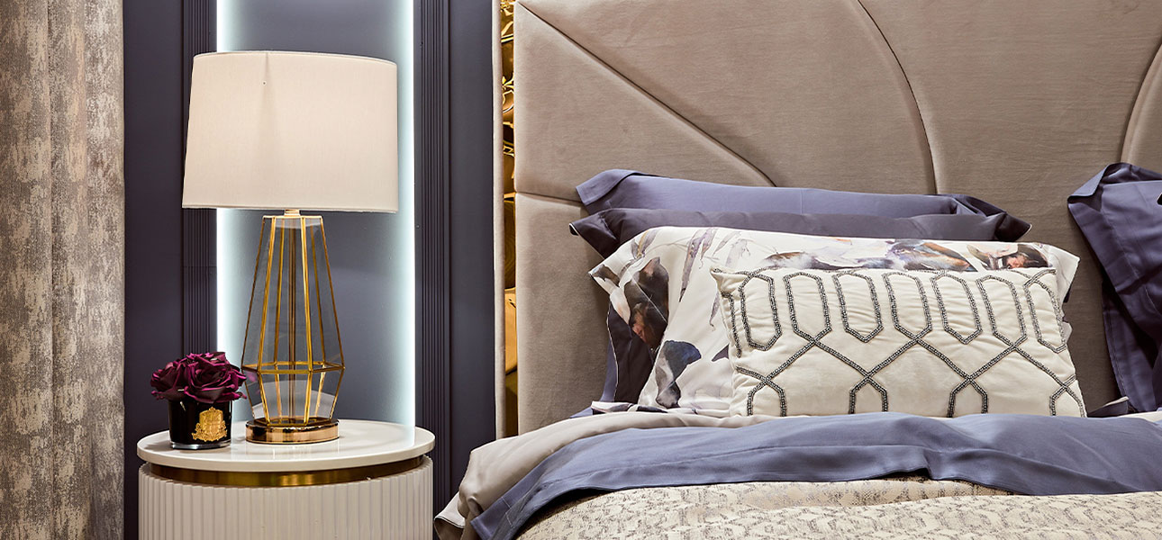 Настольная лампа The geometry of the golden light - фото