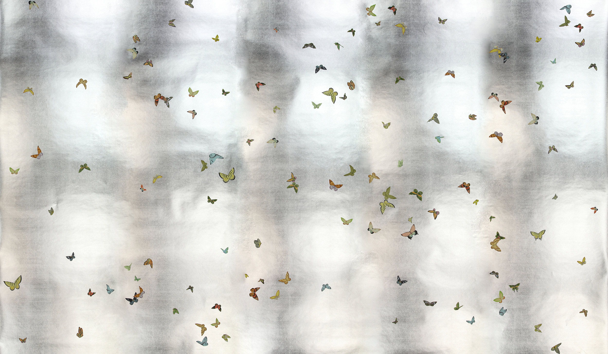 Обои ручная роспись Butterflies Emerald on Tarnished Silver gilded paper Обои ручная роспись Butterflies Emerald on Tarnished Silver gilded paper - постер Loft-Concept в Барнауле