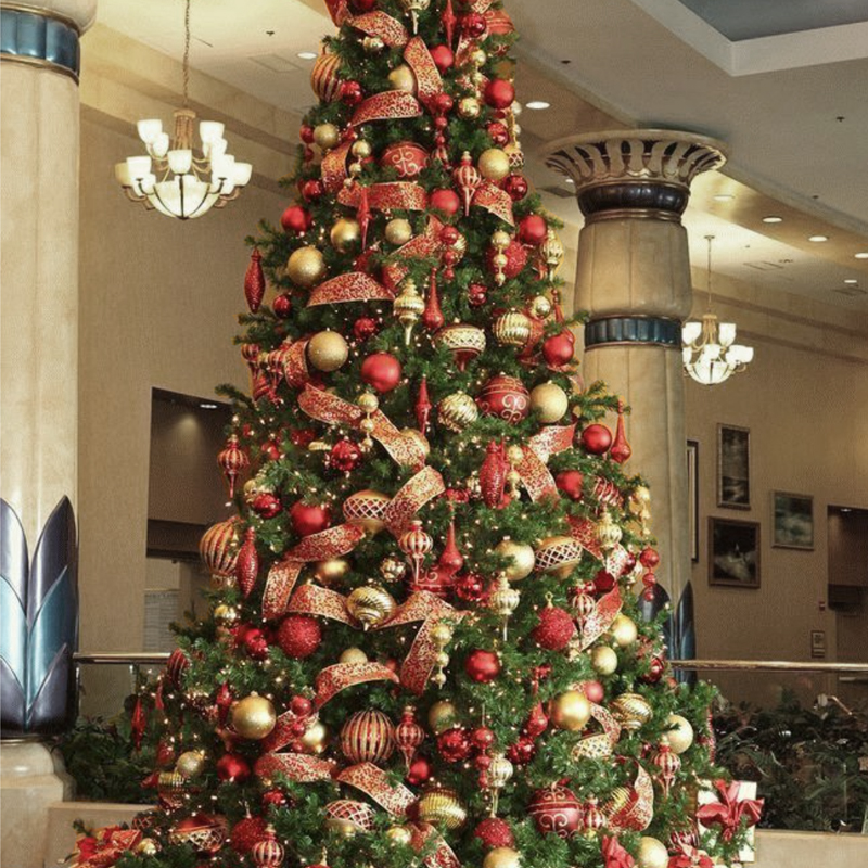 Дизайнерская Новогодняя Елка с Красным и Золотым декором Christmas Tree Golden Braid Красный Золотой Дизайнерская Новогодняя Елка с Красным и Золотым декором Christmas Tree Golden Braid Красный Золотой в Барнауле | Loft Concept