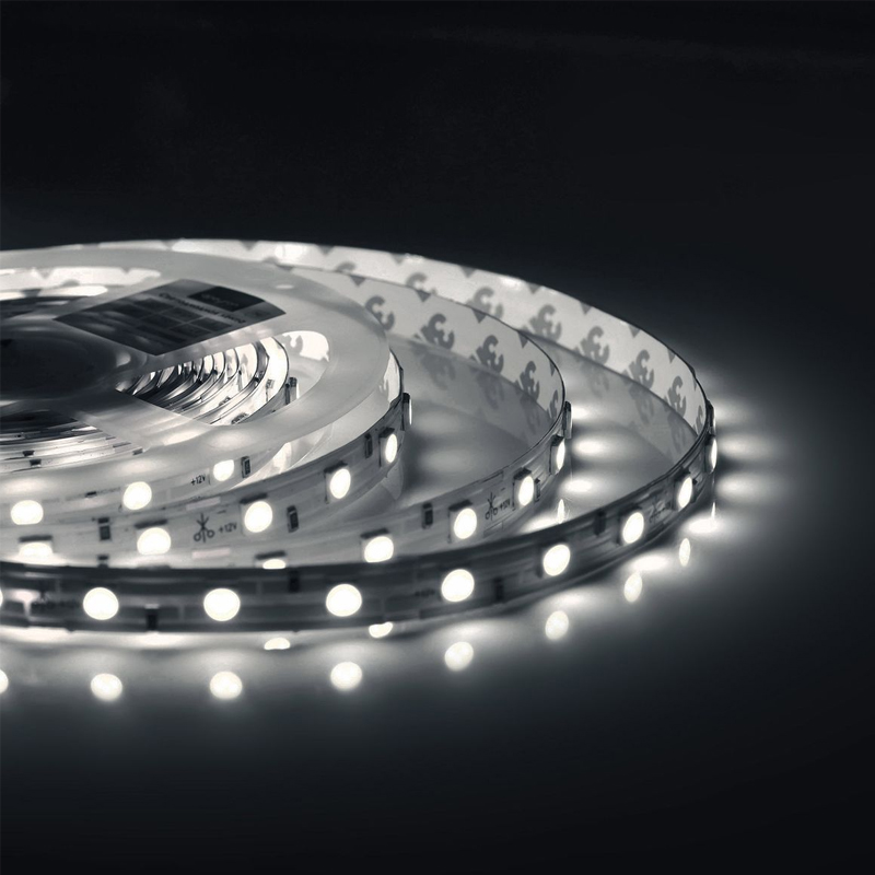 Светодиодная влагозащищенная лента 14,4W/m 60LED/m 5050SMD холодный белый 5M Белый в Барнауле | Loft Concept 
