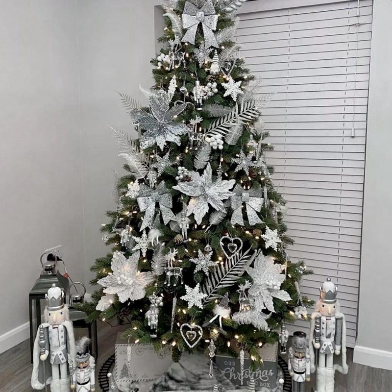 Дизайнерская Елка с Серебряным Декором Christmas Tree Silver Flowers Серебряный Зеленый Дизайнерская Елка с Серебряным Декором Christmas Tree Silver Flowers Серебряный Зеленый в Барнауле | Loft Concept
