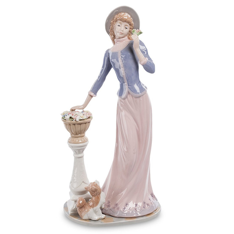 Статуэтка фарфоровая Леди Charming Statuette Белый Розовый Серо-голубой Бежевый Статуэтка фарфоровая Леди Charming Statuette Белый Розовый Серо-голубой Бежевый в Барнауле | Loft Concept