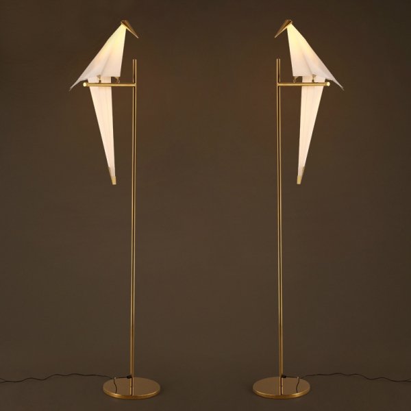 Торшер Origami Bird Floor Lamp Бежево-серый Золотой Торшер Origami Bird Floor Lamp Бежево-серый Золотой в Барнауле | Loft Concept