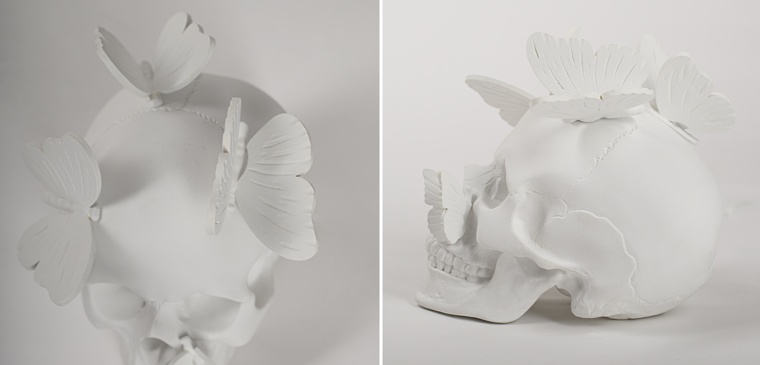 Статуэтка Skull with butterflies white - фото №1
