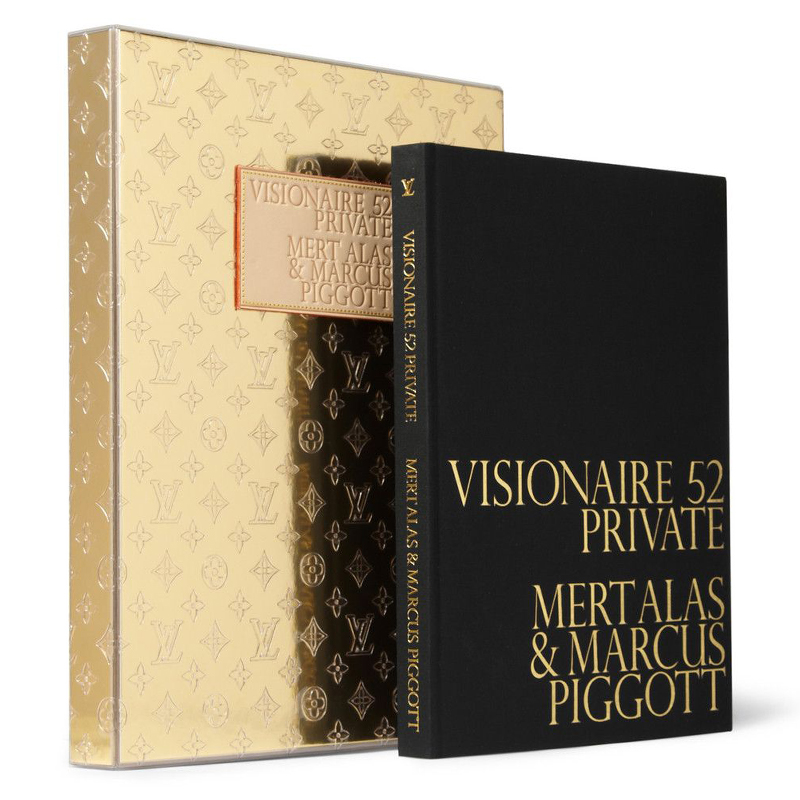 Книга VISIONAIRE 52 PRIVATE LOUIS VUITTON Книга VISIONAIRE 52 PRIVATE LOUIS VUITTON в Барнауле | Loft Concept