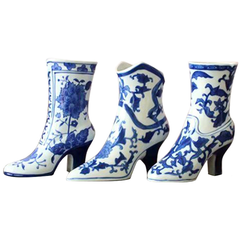 Ваза декоративная Oriental Blue Boot Vase Синий Белый Ваза декоративная Oriental Blue Boot Vase Синий Белый в Барнауле | Loft Concept