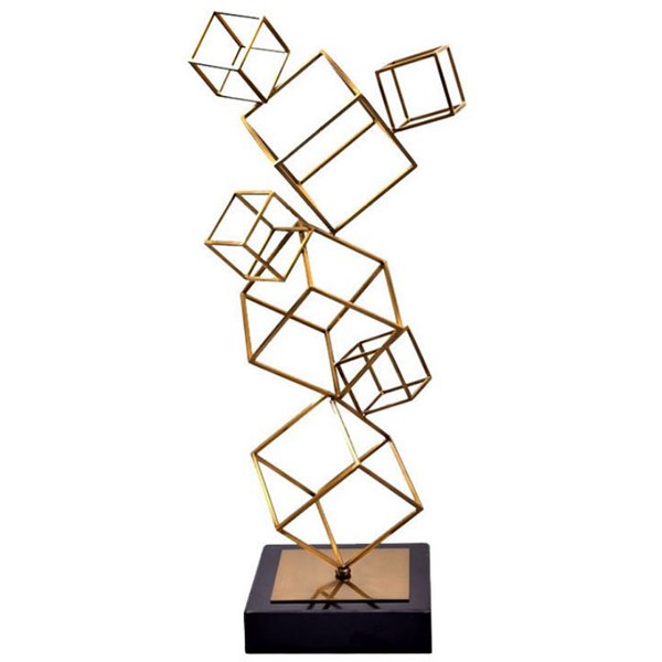 Статуэтка Cube Balance Stat gold Черный Глянцевое золото Статуэтка Cube Balance Stat gold Черный Глянцевое золото в Барнауле | Loft Concept