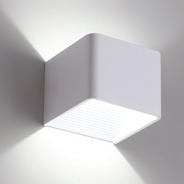 Спот White Cube Spot Short Серебряный Спот White Cube Spot Short Серебряный в Барнауле | Loft Concept