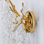 Бра золотого цвета с ветвями и белыми овальными стеклянными подвесками Droplet Chandelier варинант исполнения - 6 | Loft Concept в Барнауле