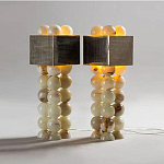 Настольная лампа с основанием из 24 выточенных сферических камней Through Stone варинант исполнения - 2 | Loft Concept в Барнауле