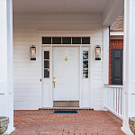 Настенный фонарь цилиндрической формы с рифленым стеклом в золотом каркасе на черном прямоугольном основании Eurofase варинант исполнения - 8 | Loft Concept в Барнауле