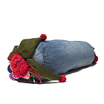 Подушка из джинсовой одежды и вязания Heart&Brain варинант исполнения - 2 | Loft Concept в Барнауле