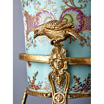 Ваза из голубого фарфора с рисунком птиц и цветов и декоративными элементами Blue Garden варинант исполнения - 11 | Loft Concept в Барнауле