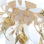 Люстра потолочная с декоративными белыми и золотистыми листьями Wintery flovers варинант исполнения - 4 | Loft Concept в Барнауле
