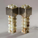 Настольная лампа с основанием из 24 выточенных сферических камней Through Stone варинант исполнения - 3 | Loft Concept в Барнауле