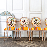 Стул бежевый в разноцветную полоску из натурального бука с изображением птиц и цветов Blooming Red Birds Colorful Stripes Chair варинант исполнения - 10 | Loft Concept в Барнауле