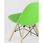Пластиковый стул на ножках из массива бука Eames Light Green варинант исполнения - 3 | Loft Concept в Барнауле