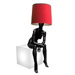 Лампа MANNEQUIN LAMP с абажуром девушка на кресле варинант исполнения - 2 | Loft Concept в Барнауле