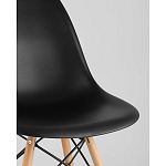 Пластиковый стул на ножках из массива бука Eames Black варинант исполнения - 2 | Loft Concept в Барнауле