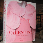 Подарочная Книга Valentino: Themes and Variations варинант исполнения - 3 | Loft Concept в Барнауле