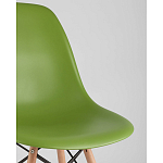 Пластиковый стул на ножках из массива бука Eames Green варинант исполнения - 2 | Loft Concept в Барнауле