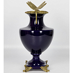 Ваза темно-синего цвета из фарфора с бронзовыми стрекозами Eden Garden porcelain and bronze варинант исполнения - 1 | Loft Concept в Барнауле