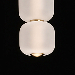 Подвесной светильник с 3-мя округлыми матовыми плафонами из белого стекла Golden Swirl варинант исполнения - 7 | Loft Concept в Барнауле