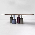 Обеденный стол деревянный с разноцветными фигурными ножками Cop варинант исполнения - 1 | Loft Concept в Барнауле