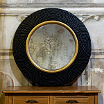 Зеркало в черной фактурной раме с золотым кантом Summon the Light варинант исполнения - 4 | Loft Concept в Барнауле