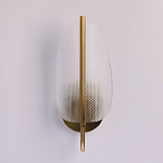 Бра с изогнутым рельефным плафоном Textured Glass варинант исполнения - 3 | Loft Concept в Барнауле