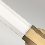 Бра для ванных комнат горизонтальное с длинным белым матовым плафоном в форме шестиугольника на круглом основании Hinkley варинант исполнения - 10 | Loft Concept в Барнауле