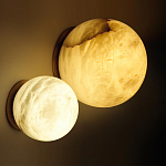 Настенно-потолочный светильник с плафоном в форме шара из алебастра Cryptocrystalline Stone варинант исполнения - 2 | Loft Concept в Барнауле