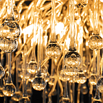 Люстра подвесная с прозрачными стеклянными подвесками в форме капель Диаметр 100 см Droplet Chandelier варинант исполнения - 10 | Loft Concept в Барнауле