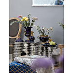 Ваза темно-синяя фарфоровая на бронзовой подставке с ажурным ободком и изогнутыми ручками Eden Garden варинант исполнения - 5 | Loft Concept в Барнауле