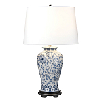 Настольная лампа с керамическим основанием в белом цвете с синим цветочным орнаментом на темной деревянной подставке и тканевым абажуром Elstead Lighting варинант исполнения - 1 | Loft Concept в Барнауле