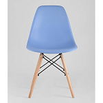 Пластиковый стул на ножках из массива бука Eames Blue варинант исполнения - 4 | Loft Concept в Барнауле