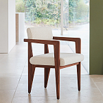 Кресло обеденное Alcove White Boucle из массива ореха варинант исполнения - 8 | Loft Concept в Барнауле