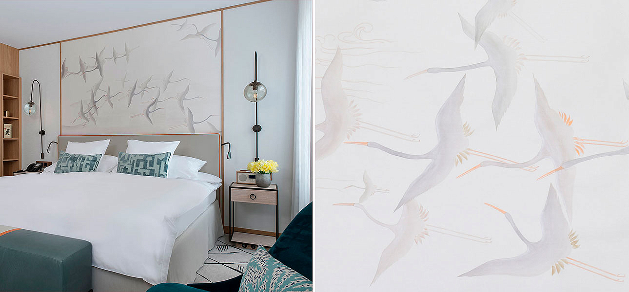 Обои ручная роспись Cranes Scroll Original colourway on Natural Mica metallic silk Обои ручная роспись Cranes Scroll Original colourway on Natural Mica metallic silk - Loft-Concept в Барнауле