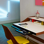 Письменный стол с 2-мя чёрными выдвижными ящиками и нишей с цветными разделителями Ballan варинант исполнения - 6 | Loft Concept в Барнауле