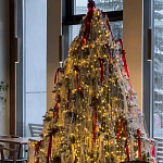 Комплект Новогодней Елки вместе с серебряной мишурой и красными лентами варинант исполнения - 2 | Loft Concept в Барнауле