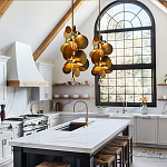 Люстра креативная из дисков цвета латунь Constellation Light and Style варинант исполнения - 4 | Loft Concept в Барнауле