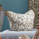 Статуэтка курица с резными белыми цветами на бежевой фактурной поверхности Rustic Chicken варинант исполнения - 3 | Loft Concept в Барнауле