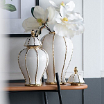 Ваза с золотыми полосами на белом фоне Chinoiserie Ceramics варинант исполнения - 2 | Loft Concept в Барнауле